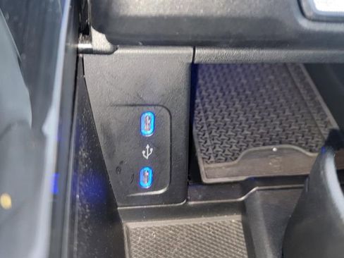 Used 2023 Mercedes-Benz EQS 450+ SUV image 21