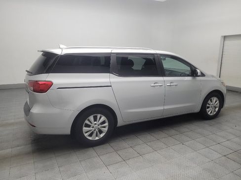 Used 2018 Kia Sedona LX w/ LX Essentials Premium Package FWD image 10