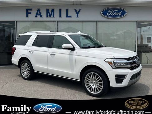 Used 2024 Ford Expedition Limited AWD/4WD image 1