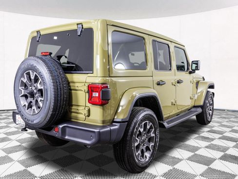 New 2026 Jeep Wrangler Unlimited Sahara AWD/4WD image 14