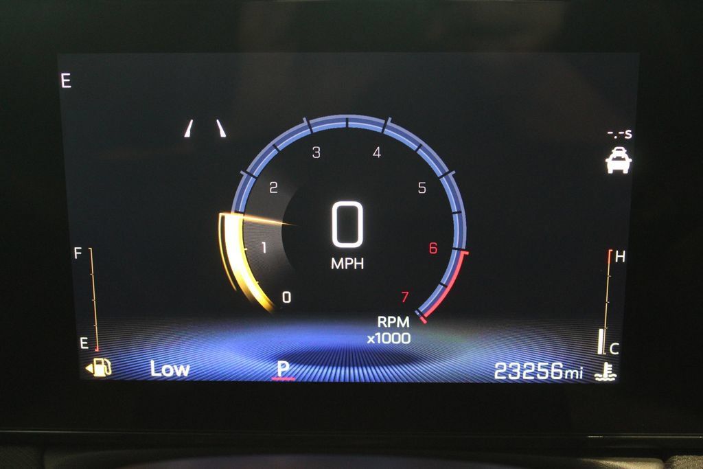 Used 2025 Chevrolet TrailBlazer LT w/ Convenience Package FWD image 5