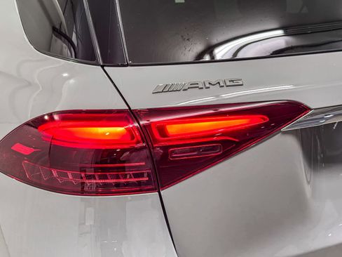 Used 2026 Mercedes-Benz GLE 53 AMG 4MATIC image 11