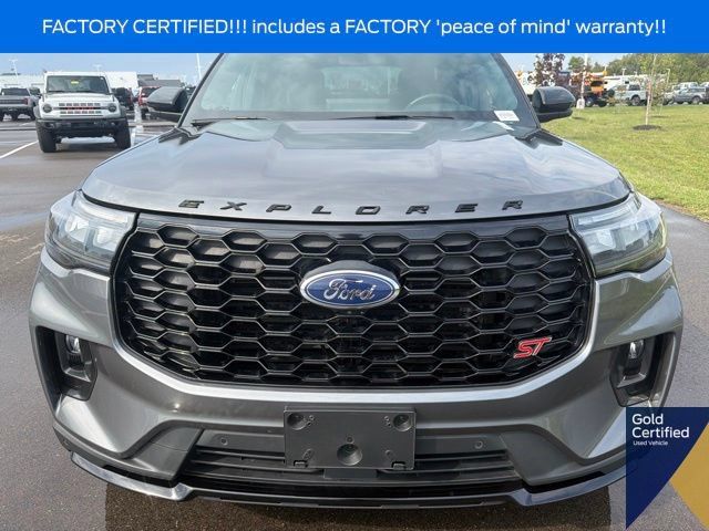 Used 2025 Ford Explorer ST w/ Sun And Sound Package AWD/4WD image 4