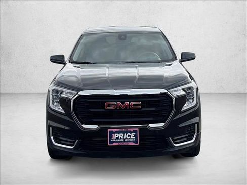 Used 2024 GMC Terrain SLE AWD/4WD image 2