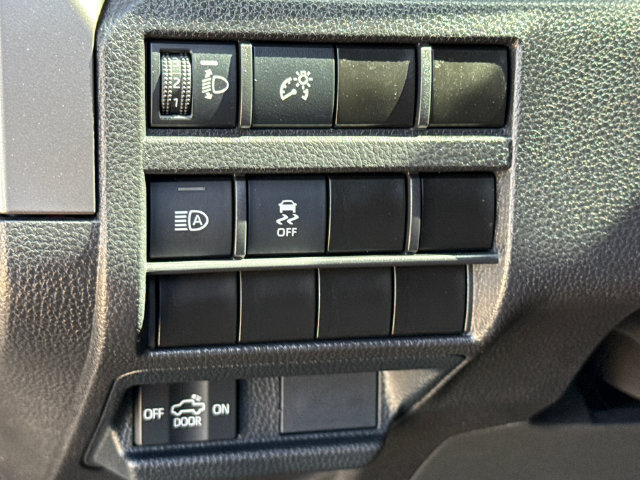 Used 2025 Toyota Tacoma TRD Off-Road AWD/4WD image 23
