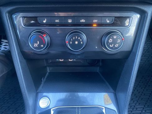 Used 2024 Volkswagen Tiguan S image 27