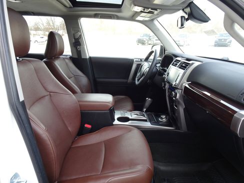 Used 2021 Toyota 4Runner Limited image 27