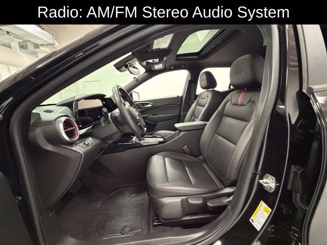 Used 2025 Chevrolet Trax RS w/ Sunroof Package FWD image 8