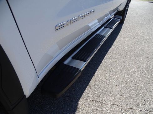 Used 2023 GMC Sierra 1500 4x4 Crew Cab SLE w/ X31 Off-Road Package image 46