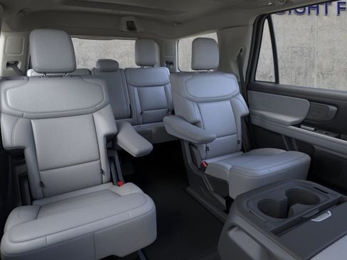 New 2026 Ford Expedition Platinum AWD/4WD image 13