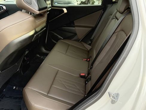 Used 2025 BMW X3 xDrive30i w/ Premium Package image 31