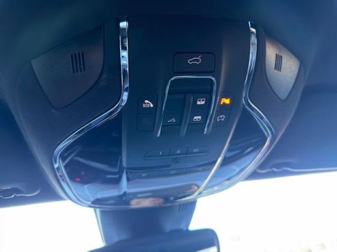 Used 2022 Maserati Quattroporte GT RWD image 13