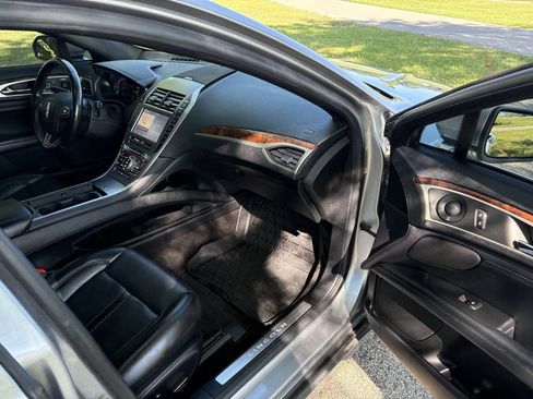 Used 2020 Lincoln MKZ Reserve w/ Elements Package AWD/4WD image 32