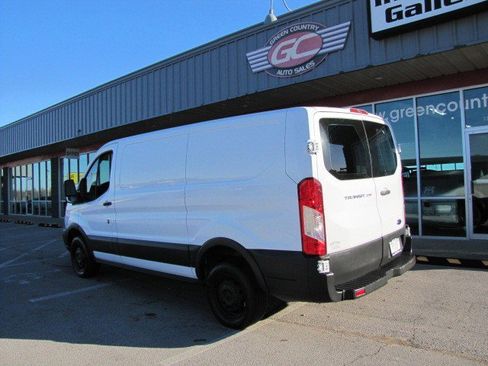 Used 2015 Ford Transit 250 130 Low Roof w/ Exterior Upgrade Package image 4
