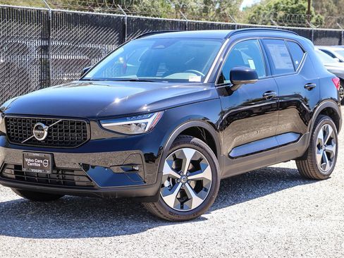 New 2026 Volvo XC40 B5 Plus w/ Climate Package AWD/4WD image 1