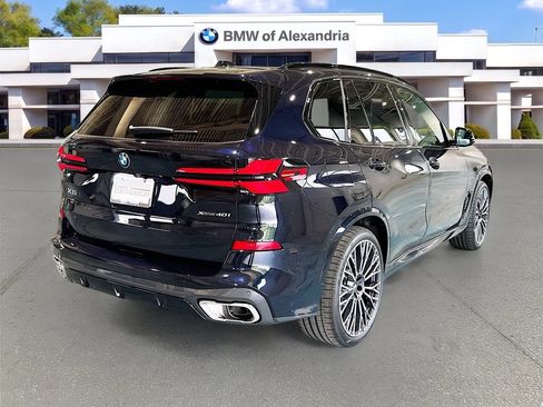 New 2026 BMW X5 xDrive40i w/ M Sport Package AWD/4WD image 5
