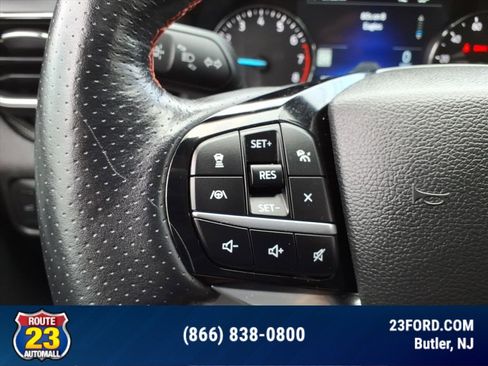 Certified 2022 Ford Explorer ST-Line w/ Class IV Trailer Tow Package image 17