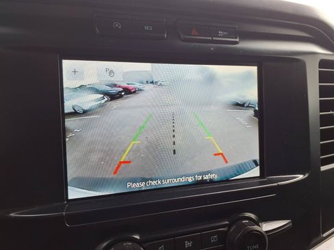 Used 2022 Ford F150 XL RWD image 5