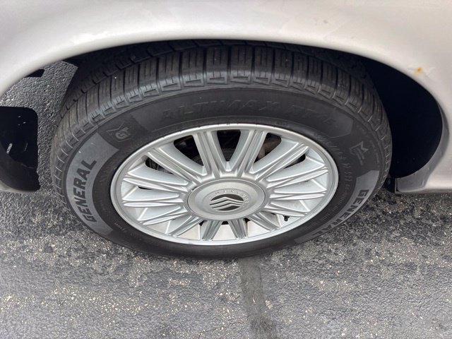 Used 2010 Mercury Grand Marquis LS RWD image 22