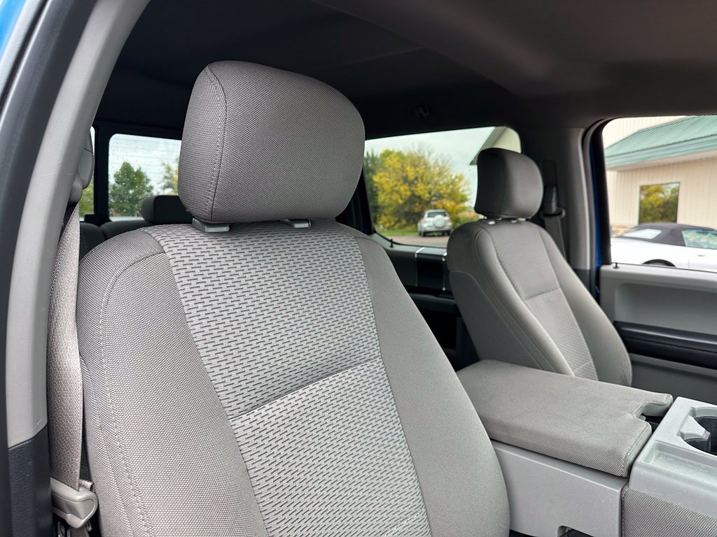 Used 2017 Ford F150 XLT w/ Equipment Group 302A Luxury AWD/4WD image 29