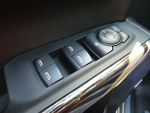 Certified 2022 GMC Sierra 1500 Elevation image 25