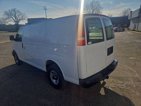 Used 2007 Chevrolet Express 2500 RWD image 6