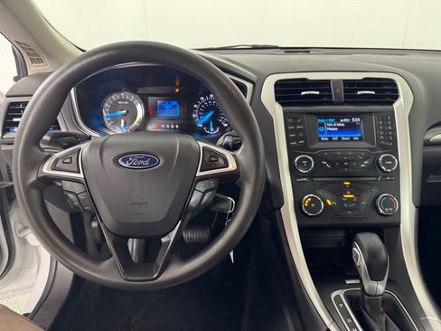 Used 2013 Ford Fusion S FWD image 13