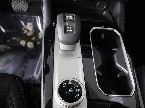 New 2026 Mitsubishi Outlander SE image 44