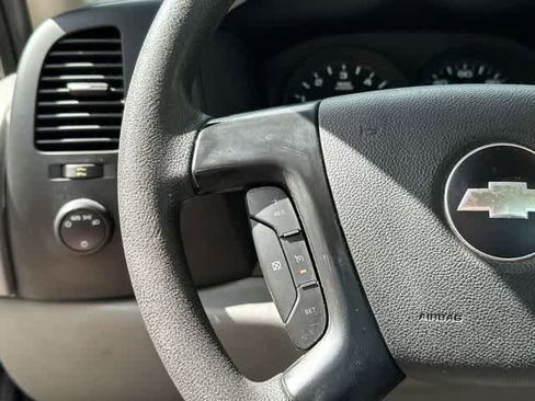 Used 2010 Chevrolet Silverado 1500 W/T RWD image 8