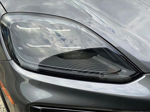 New 2026 Porsche Cayenne GTS image 18