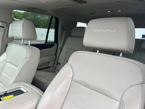 Certified 2020 GMC Yukon Denali w/ Open Road Package AWD/4WD image 25