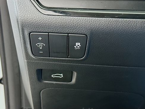 Used 2025 Kia K5 LXS image 17