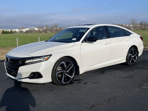 Certified 2021 Honda Accord Sport image 5