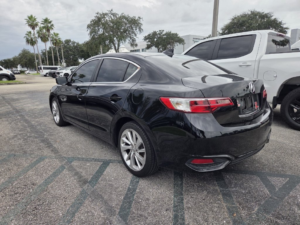 Used 2016 Acura ILX FWD image 4