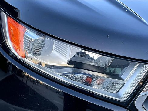 Used 2018 Ford Edge SEL w/ Equipment Group 201A image 27