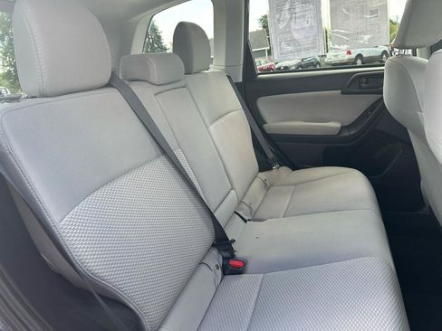 Used 2015 Subaru Forester 2.5i Premium AWD/4WD image 23