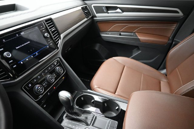 Used 2023 Volkswagen Atlas SE FWD image 29