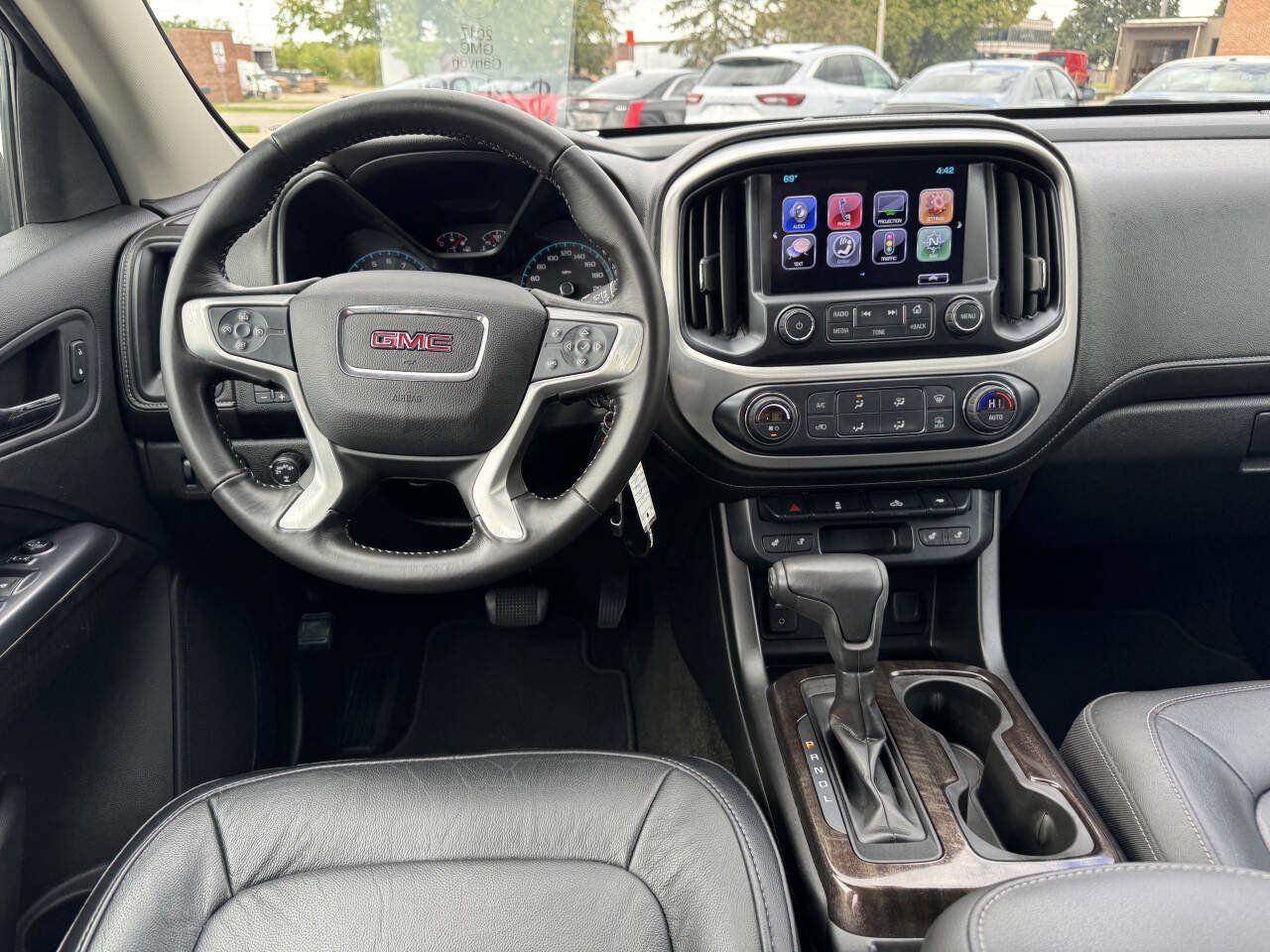 Used 2017 GMC Canyon SLT w/ Trailering Package AWD/4WD image 9