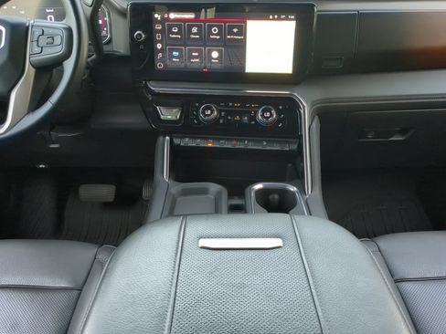 Used 2024 GMC Sierra 2500 Denali w/ Denali Reserve Package AWD/4WD image 52