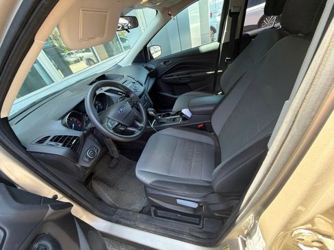 Used 2017 Ford Escape S FWD image 6