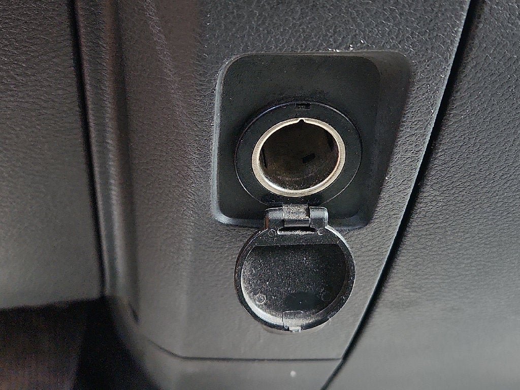 Used 2012 RAM 1500 Classic SLT RWD image 26