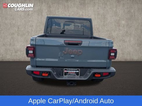Used 2025 Jeep Gladiator Mojave AWD/4WD image 7