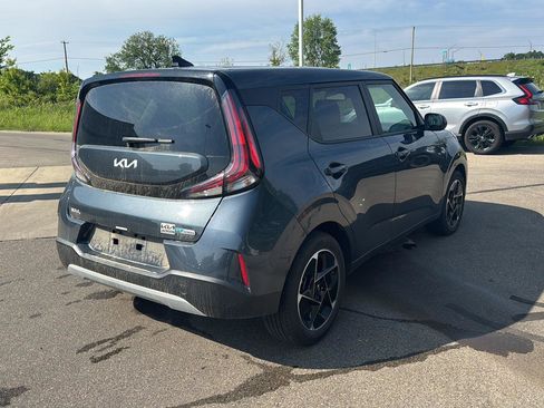 Used 2025 Kia Soul EX FWD image 5