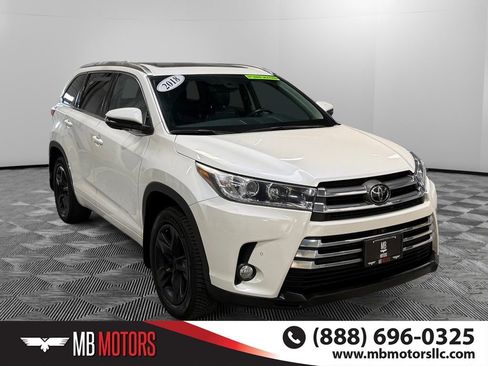Used 2018 Toyota Highlander Limited image 1