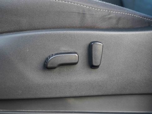 Used 2023 Nissan Frontier SV w/ SV Convenience Package image 26