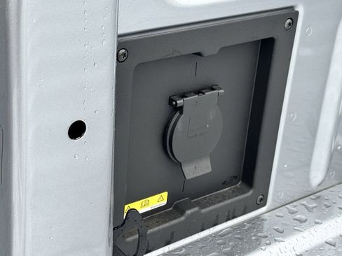 New 2025 Ford F150 XLT w/ Equipment Group 302A MID image 33