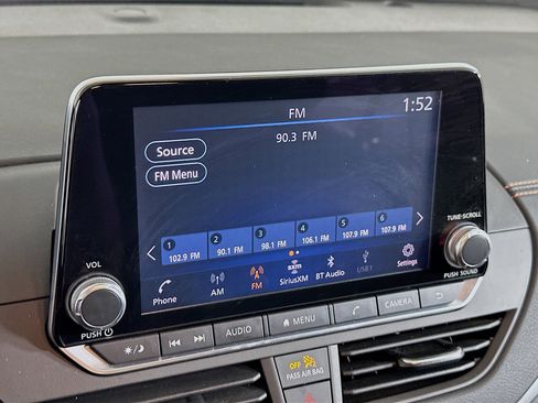 Used 2021 Nissan Altima 2.5 SR w/ SR Premium Package image 19