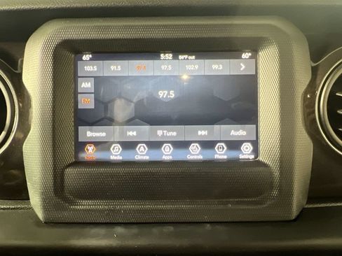 Used 2019 Jeep Wrangler Unlimited Sport AWD/4WD image 14
