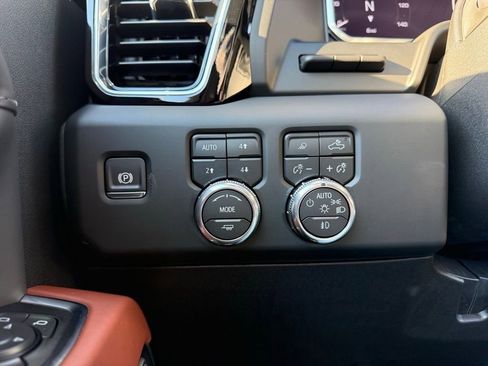 New 2026 GMC Sierra 3500 Denali Ultimate image 25