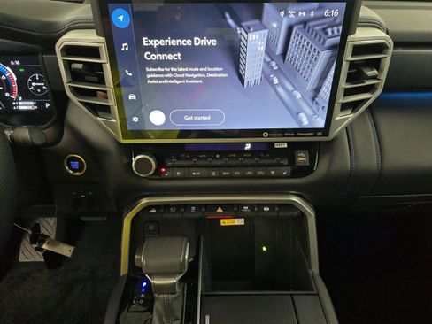 Used 2022 Toyota Tundra Platinum image 11